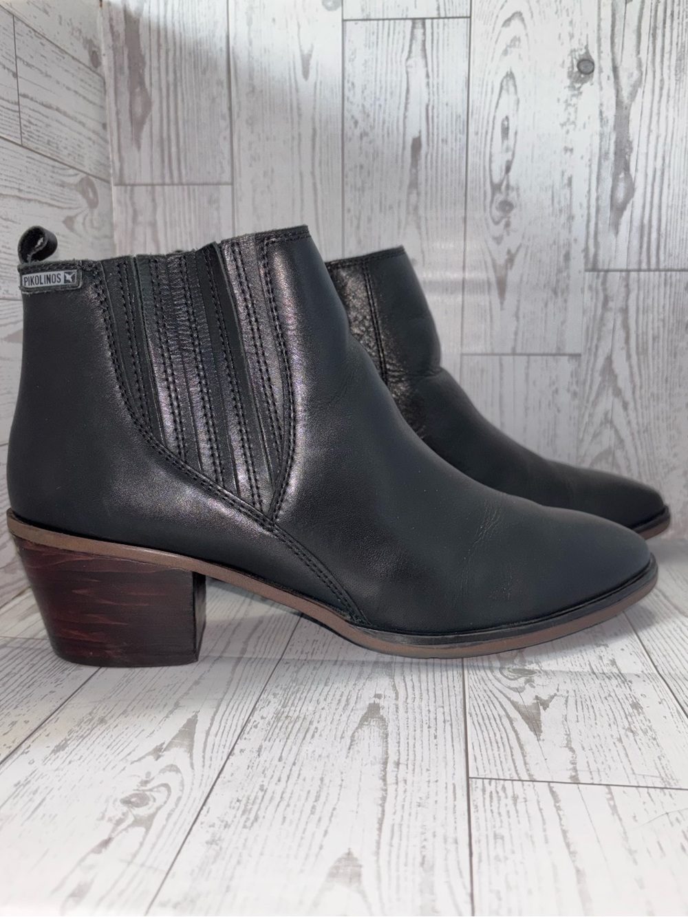 PIKOLINOS Black Leather Chelsea Ankle Boots, size 40, great used condition